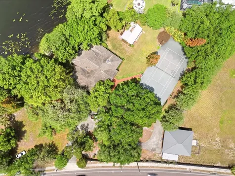 4910 E Lake Drive Winter Springs FL 32708
