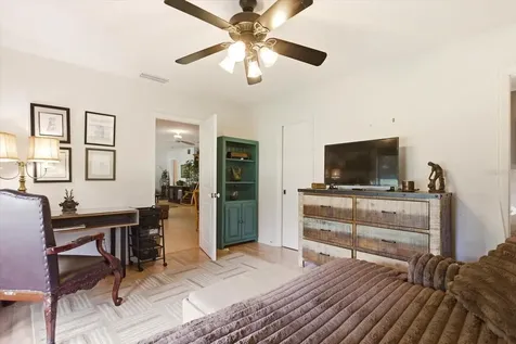 4910 E Lake Drive Winter Springs FL 32708