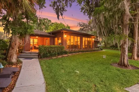 4910 E Lake Drive Winter Springs FL 32708
