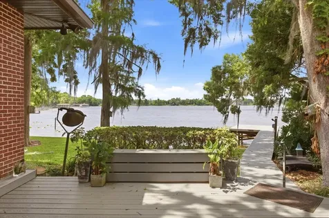 4910 E Lake Drive Winter Springs FL 32708