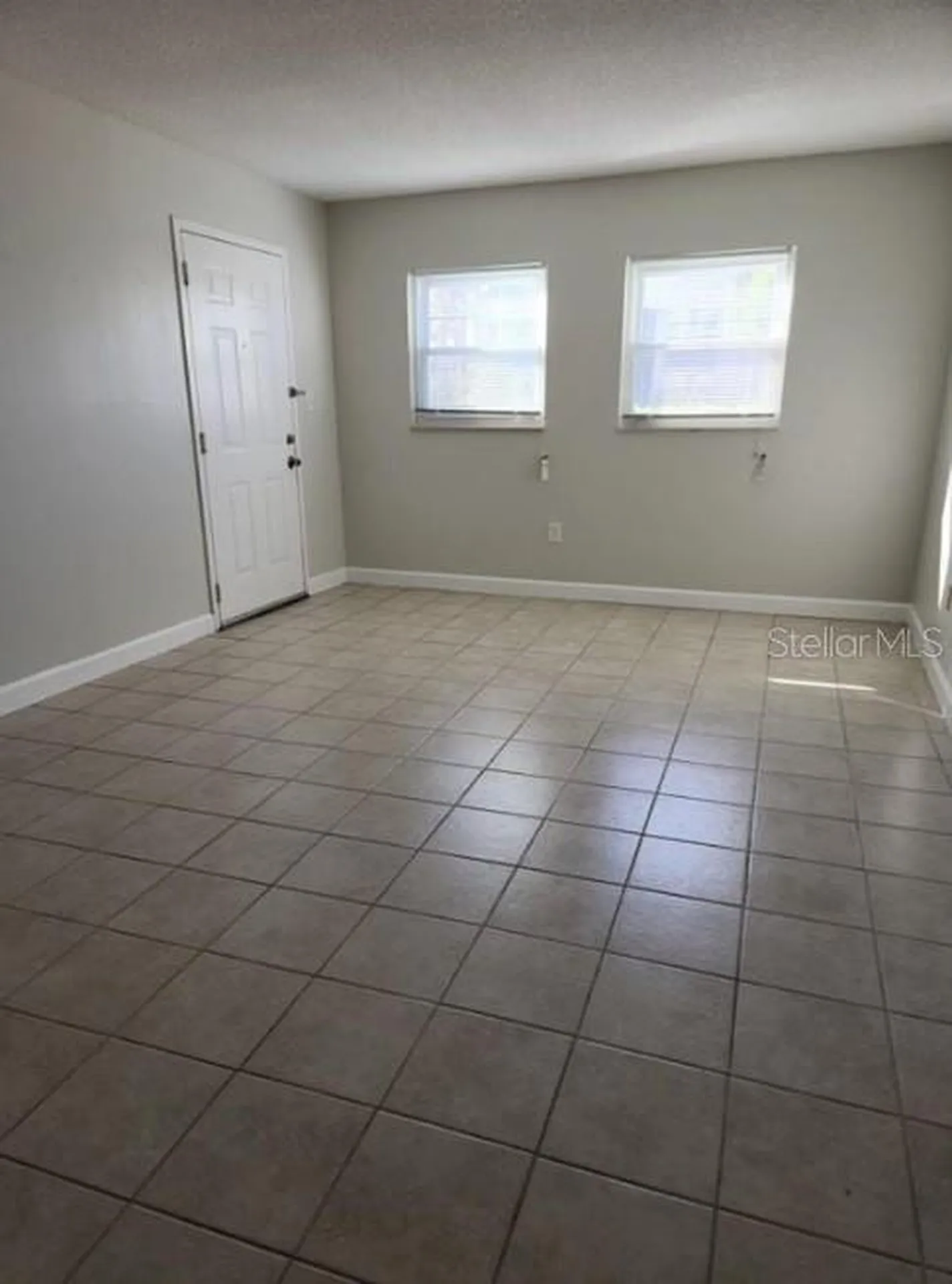 817 Sky Lake Circle Orlando FL 32809