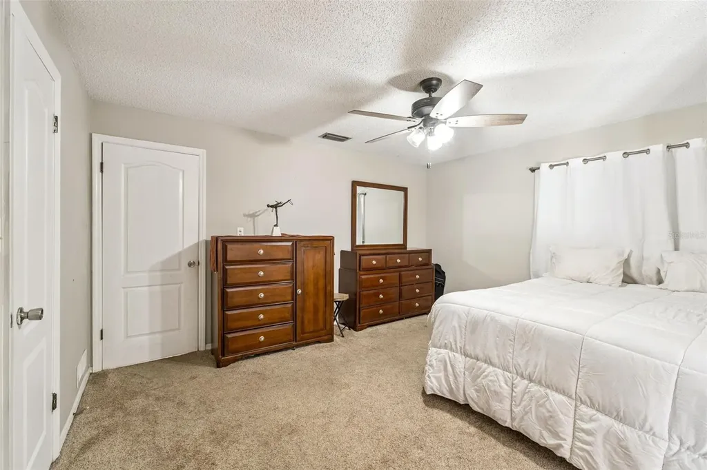 1537 S Spring Garden Avenue Deland FL 32720