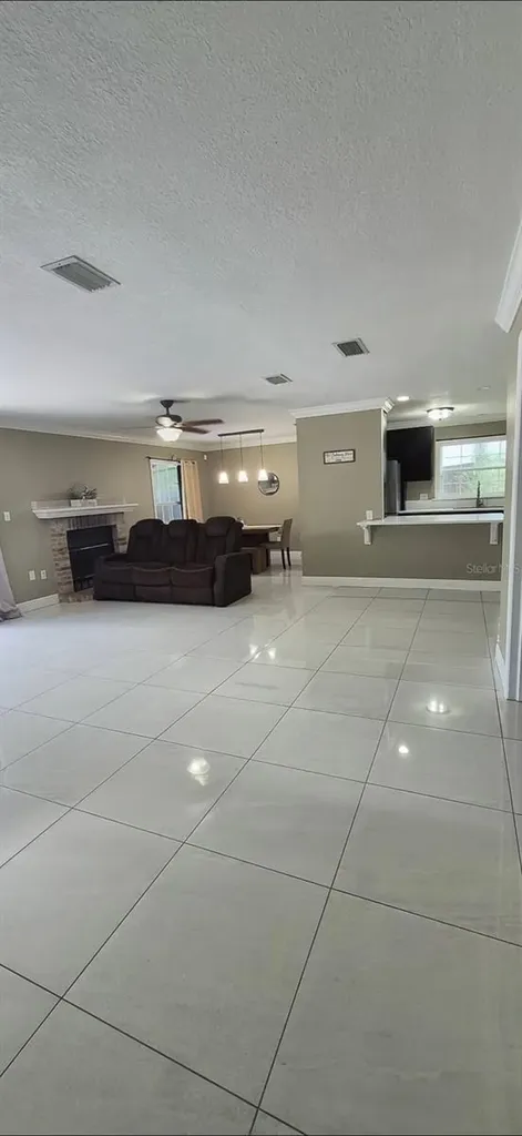 1537 S Spring Garden Avenue Deland FL 32720