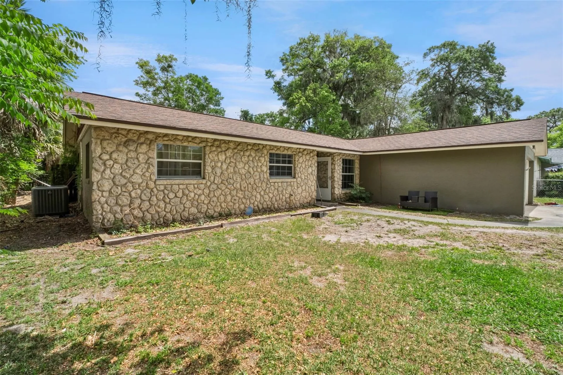 1537 S Spring Garden Avenue Deland FL 32720