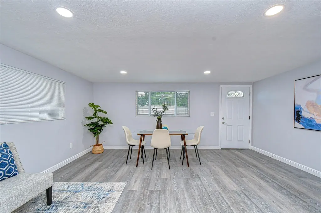 7235 15th Street N St Petersburg FL 33702