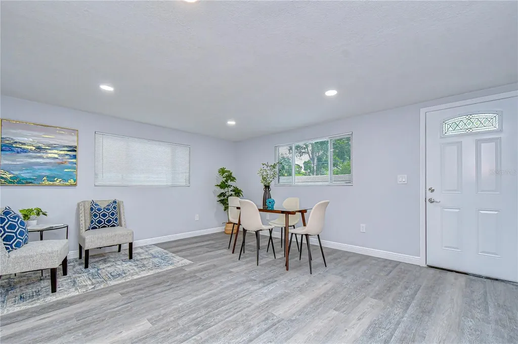 7235 15th Street N St Petersburg FL 33702