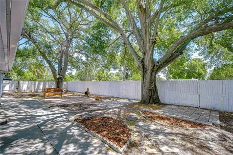 7235 15th Street N St Petersburg FL 33702