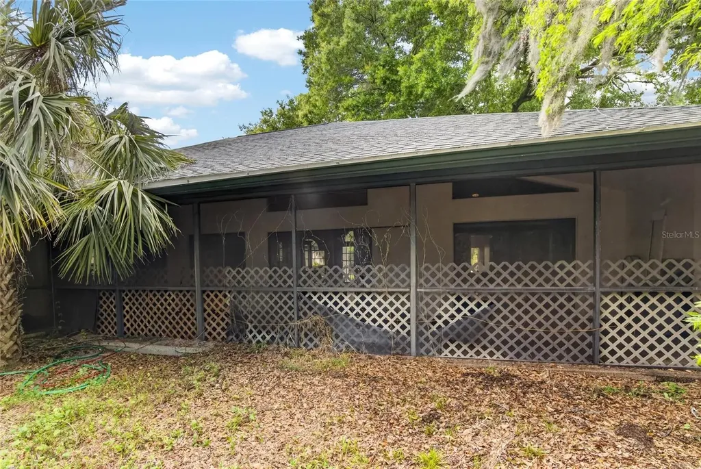 2904 Pine Club Drive Plant City FL 33566