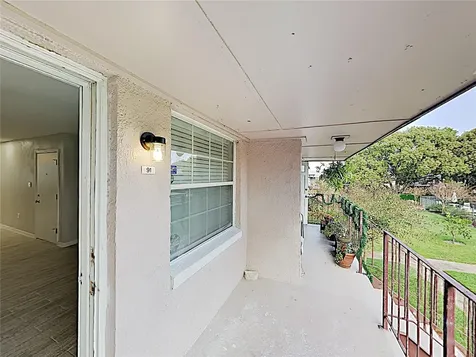 525 Conway Road Orlando FL 32807