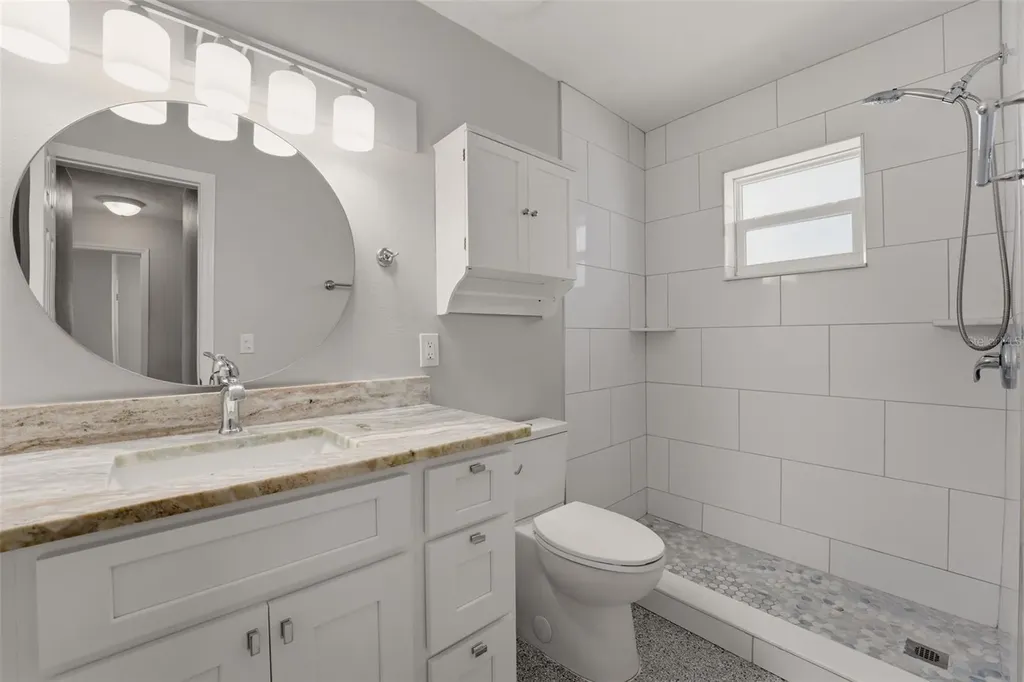 4515-4517 103rd Street Court W Bradenton FL 34210