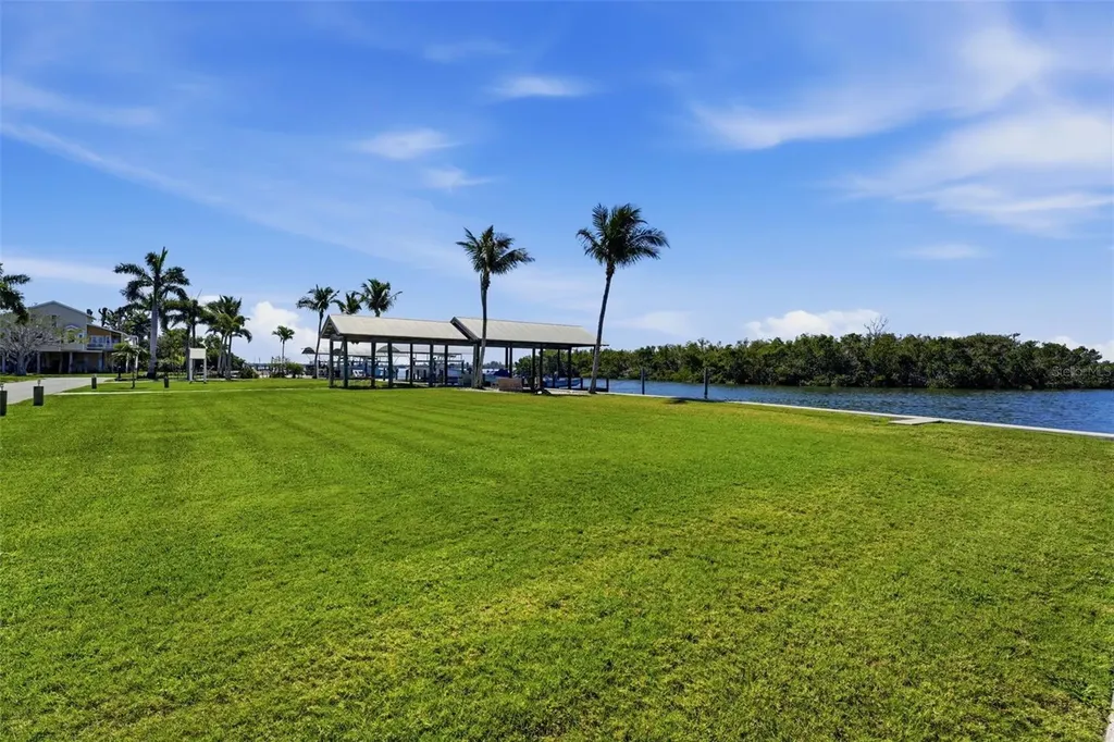 4515-4517 103rd Street Court W Bradenton FL 34210
