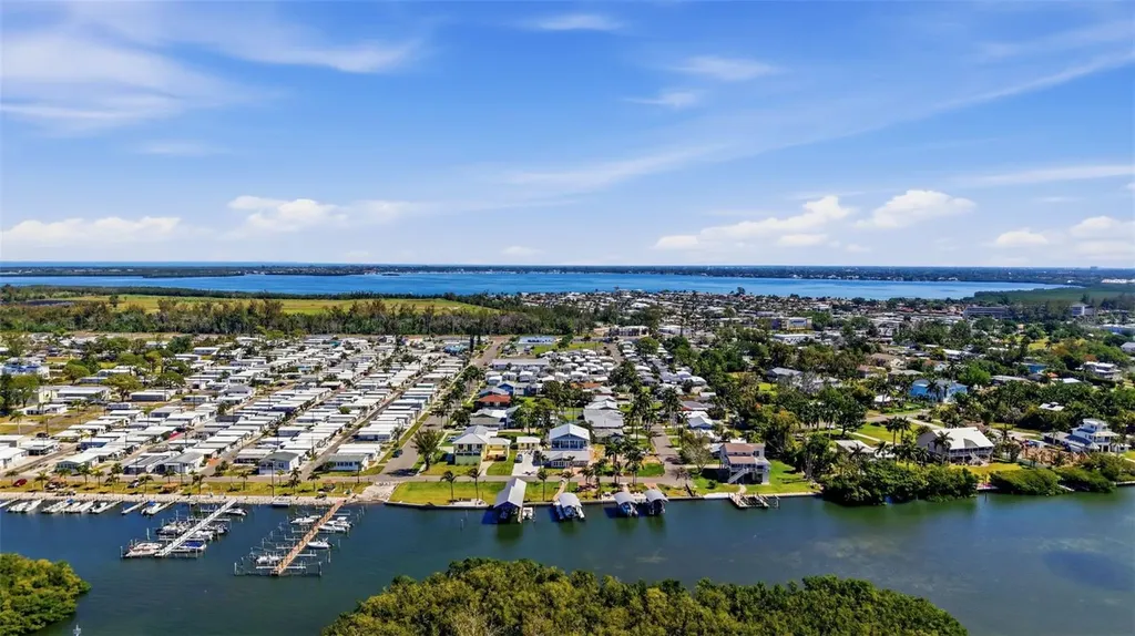 4515-4517 103rd Street Court W Bradenton FL 34210