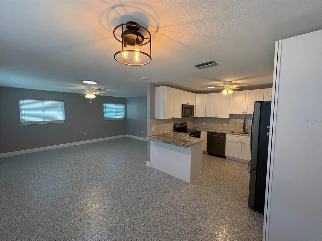 4515-4517 103rd Street Court W Bradenton FL 34210