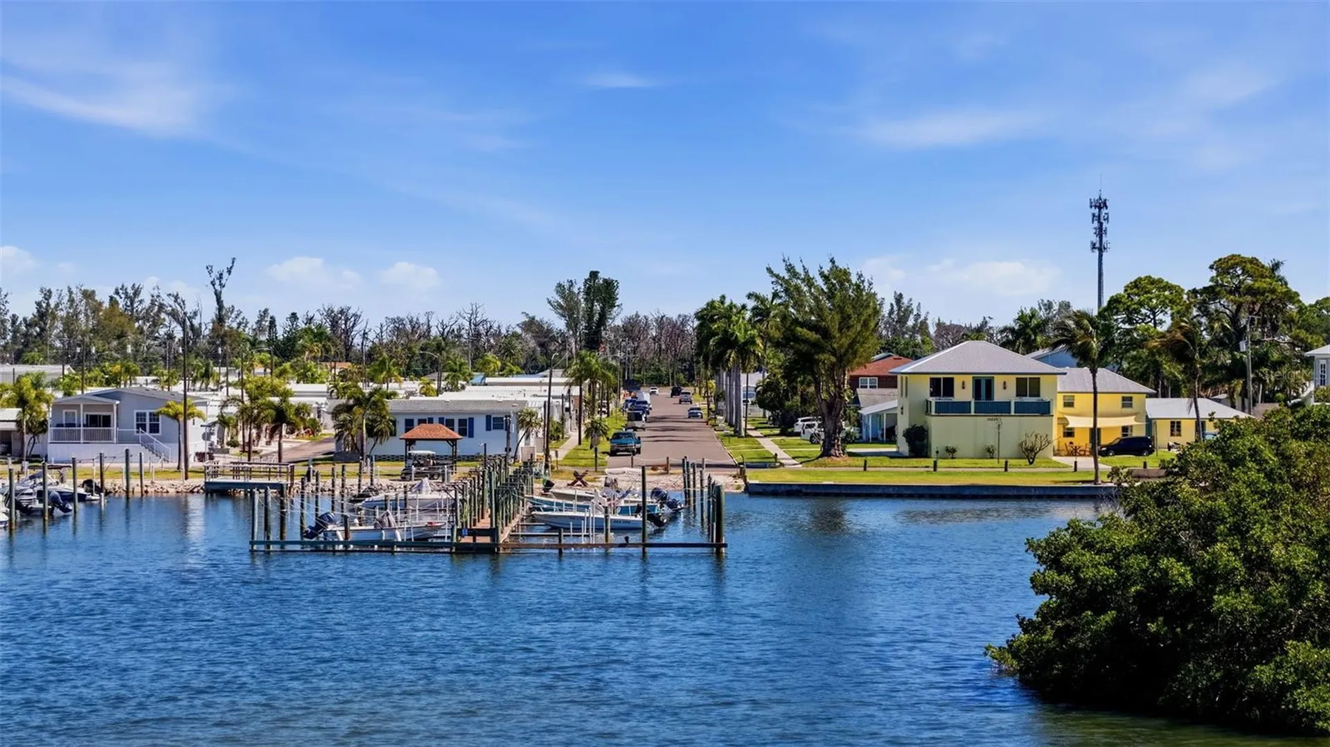 4515-4517 103rd Street Court W Bradenton FL 34210