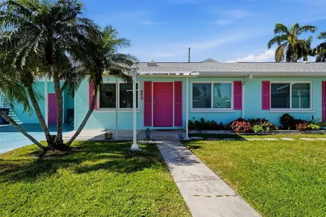 4515-4517 103rd Street Court W Bradenton FL 34210