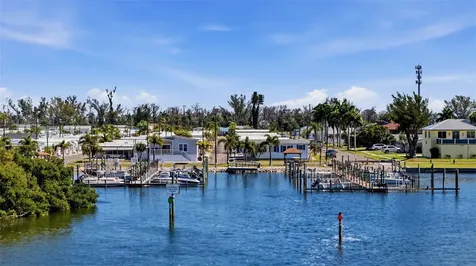 4515-4517 103rd Street Court W Bradenton FL 34210
