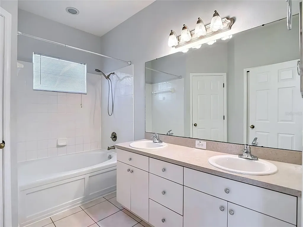 17354 Lawn Orchid Loop Land O Lakes FL 34638