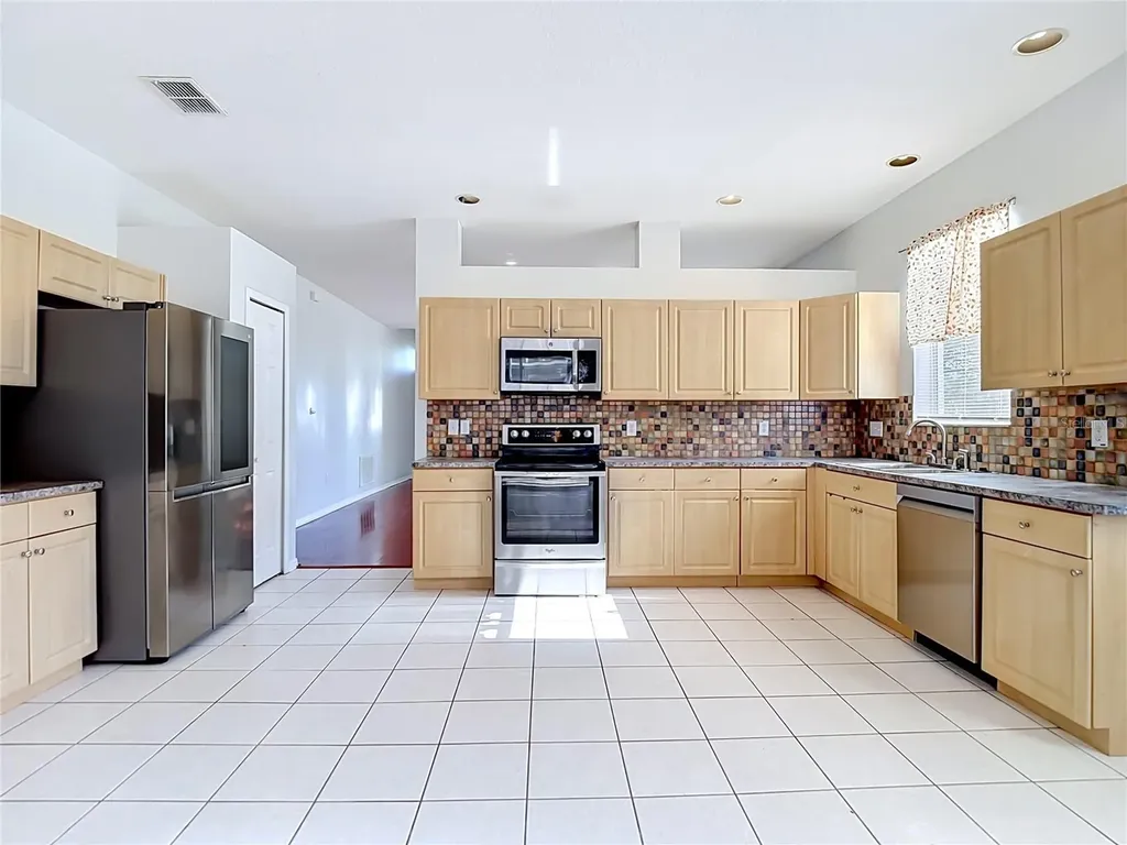 17354 Lawn Orchid Loop Land O Lakes FL 34638