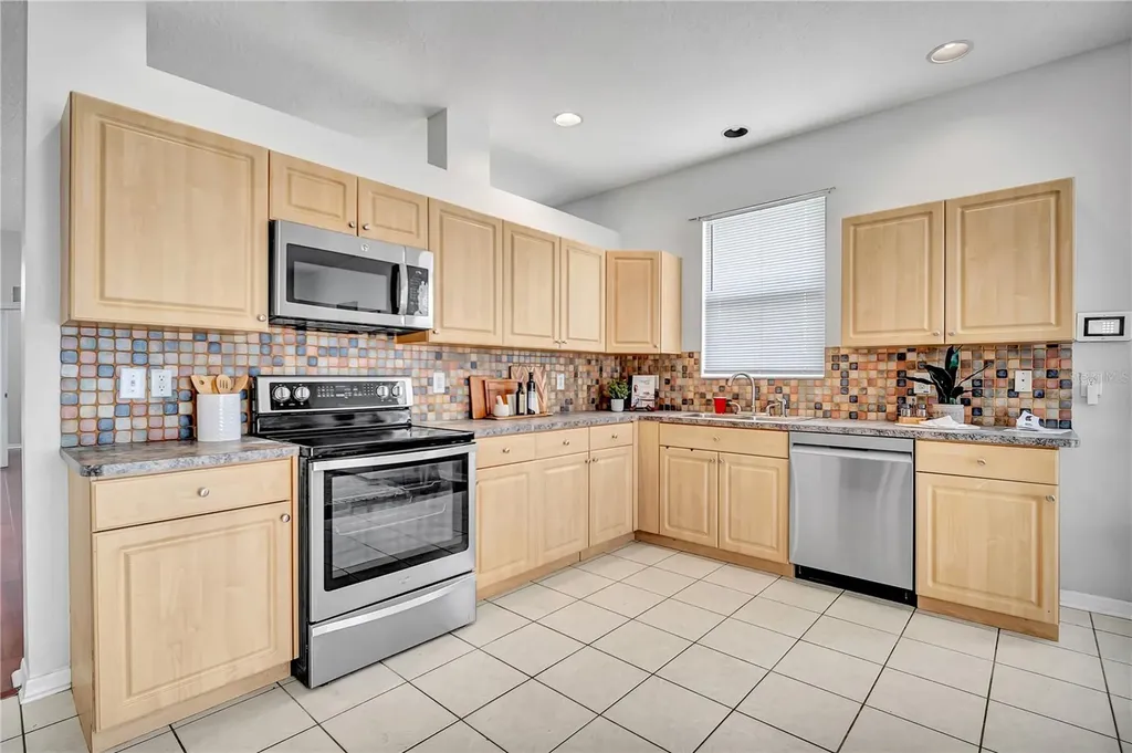17354 Lawn Orchid Loop Land O Lakes FL 34638