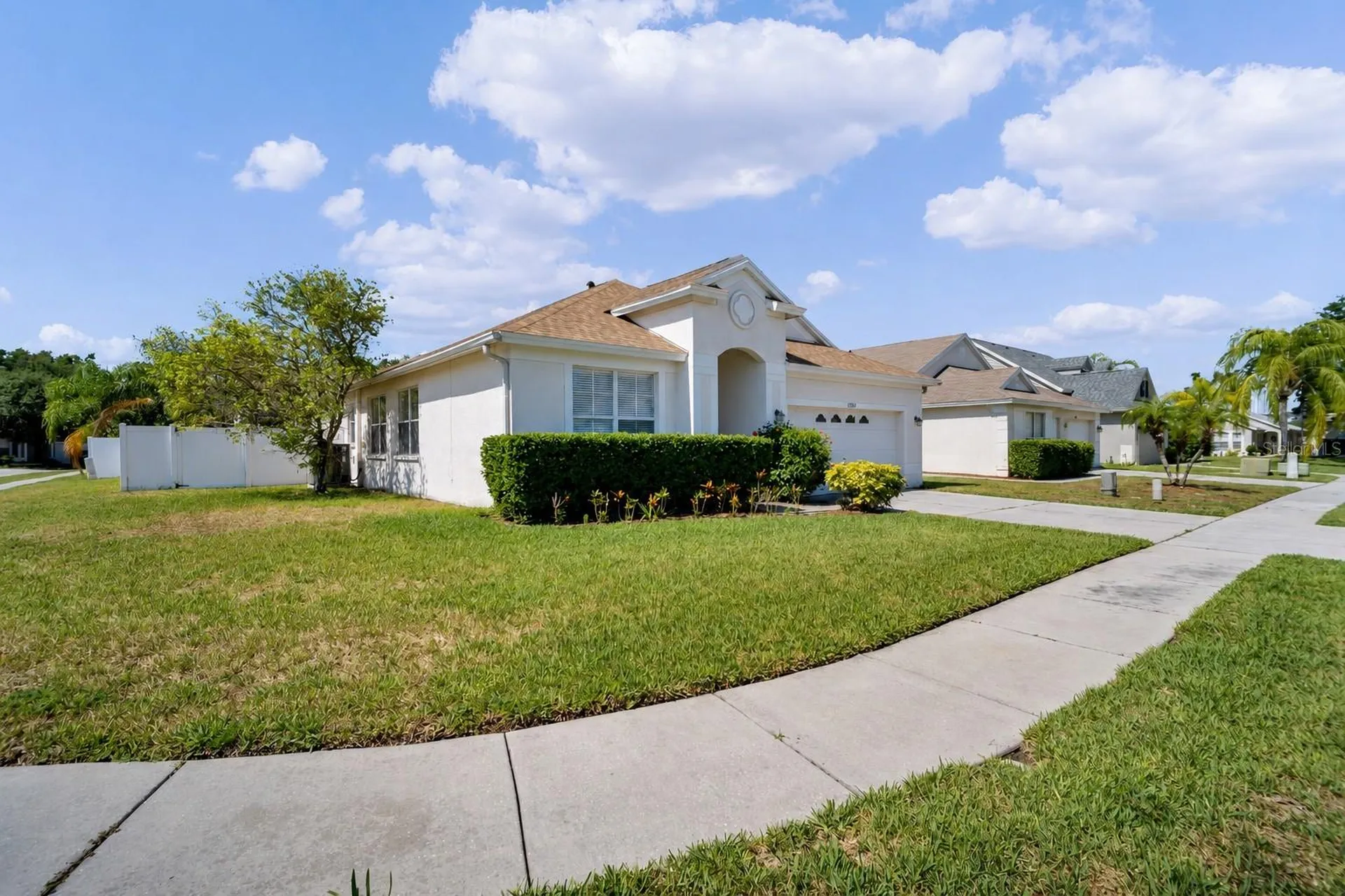 17354 Lawn Orchid Loop Land O Lakes FL 34638