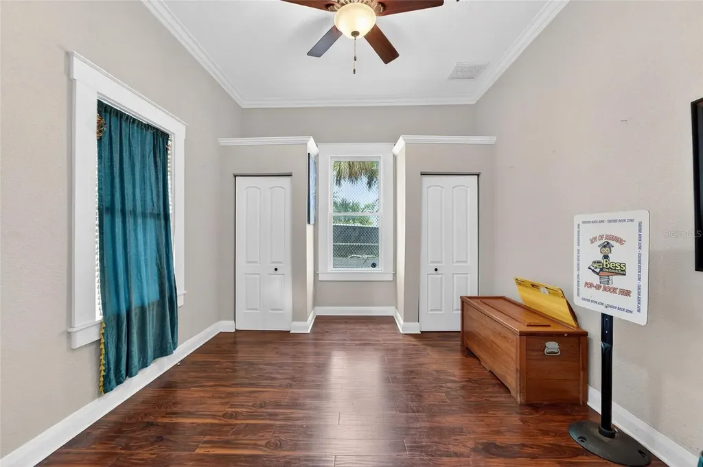 2316 E 3rd Avenue Tampa FL 33605
