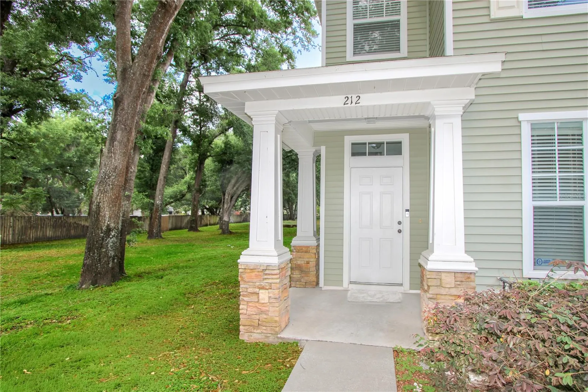 212 Golden Pond Court Valrico FL 33594