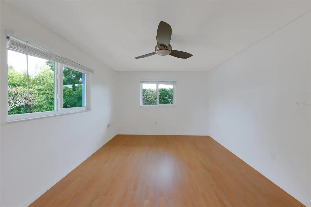 1923 Sky Drive Clearwater FL 33755