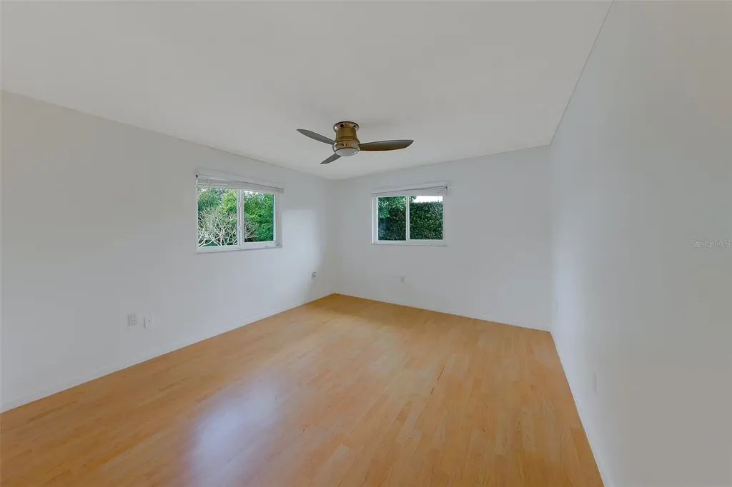 1923 Sky Drive Clearwater FL 33755