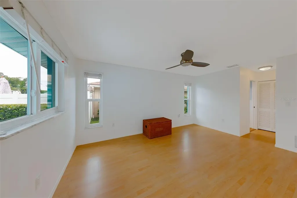 1923 Sky Drive Clearwater FL 33755