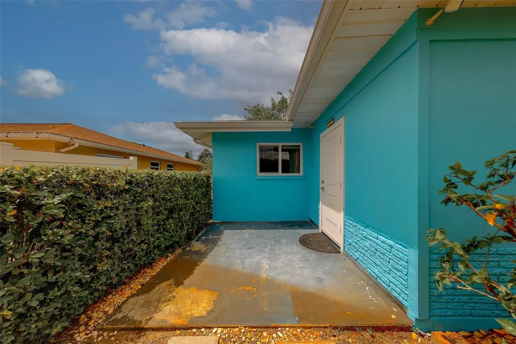 1923 Sky Drive Clearwater FL 33755
