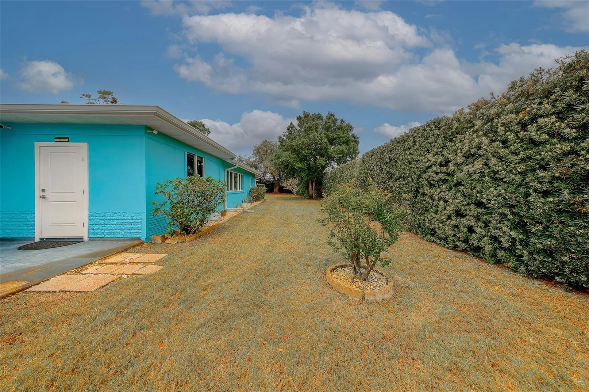 1923 Sky Drive Clearwater FL 33755
