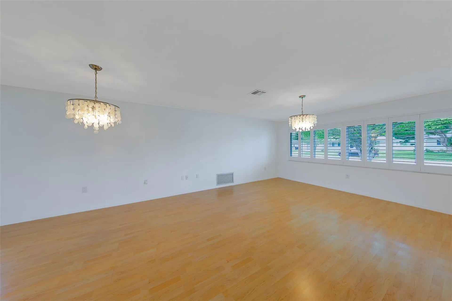 1923 Sky Drive Clearwater FL 33755