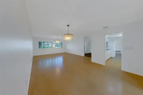1923 Sky Drive Clearwater FL 33755