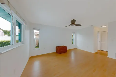 1923 Sky Drive Clearwater FL 33755