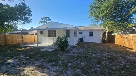 3164 33rd Avenue N St Petersburg FL 33713