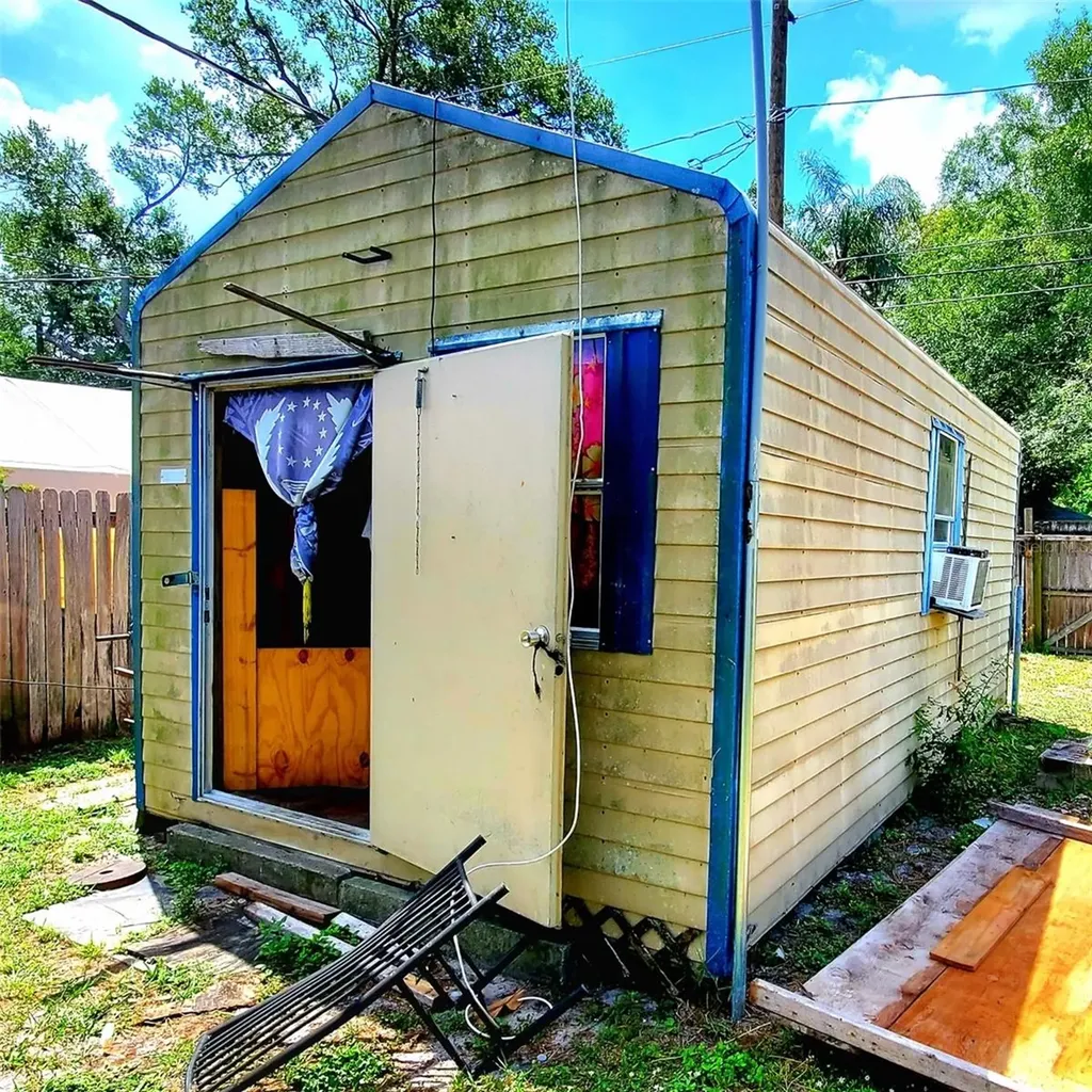 511 2nd Avenue NE Largo FL 33770