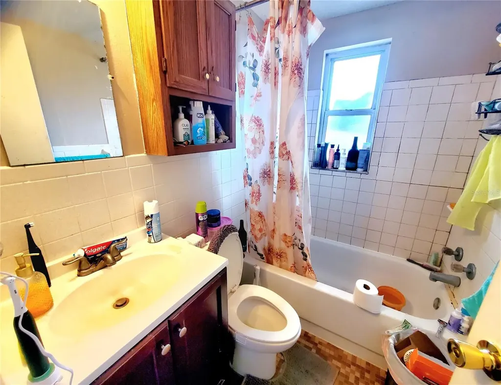 511 2nd Avenue NE Largo FL 33770
