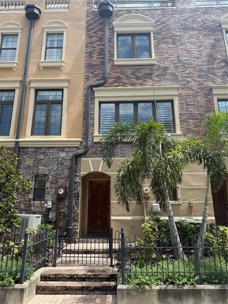 2208 Soho Bay Court Tampa FL 33606