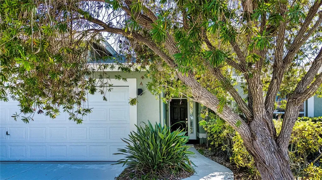 9590 Knightsbridge Circle Sarasota FL 34238