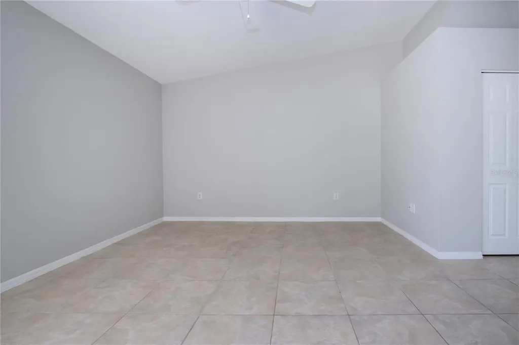 9590 Knightsbridge Circle Sarasota FL 34238