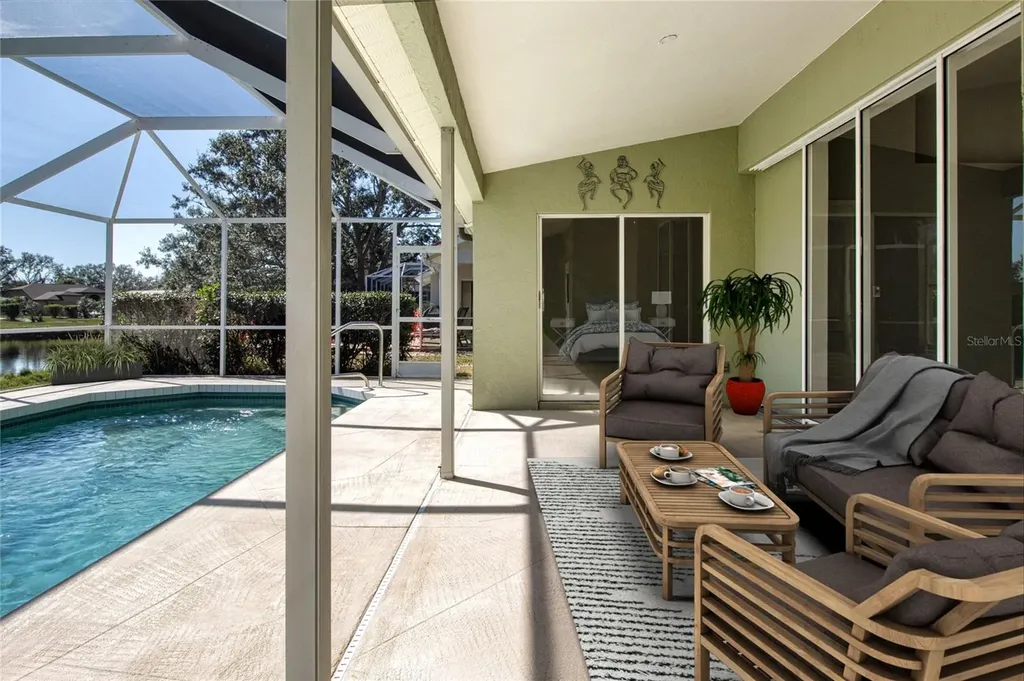 9590 Knightsbridge Circle Sarasota FL 34238