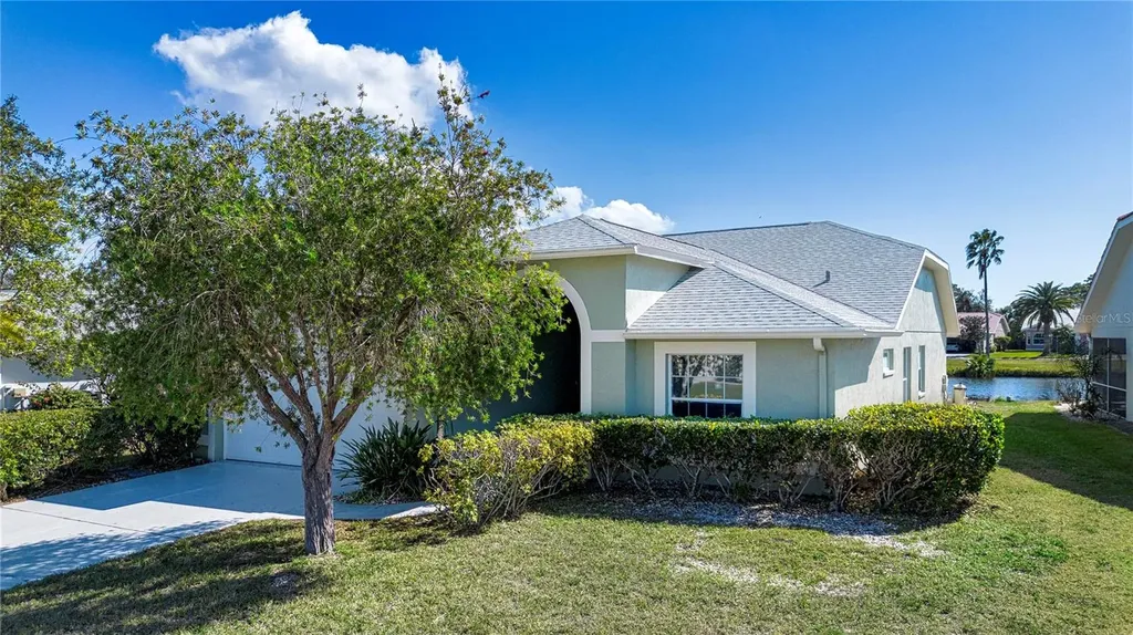 9590 Knightsbridge Circle Sarasota FL 34238