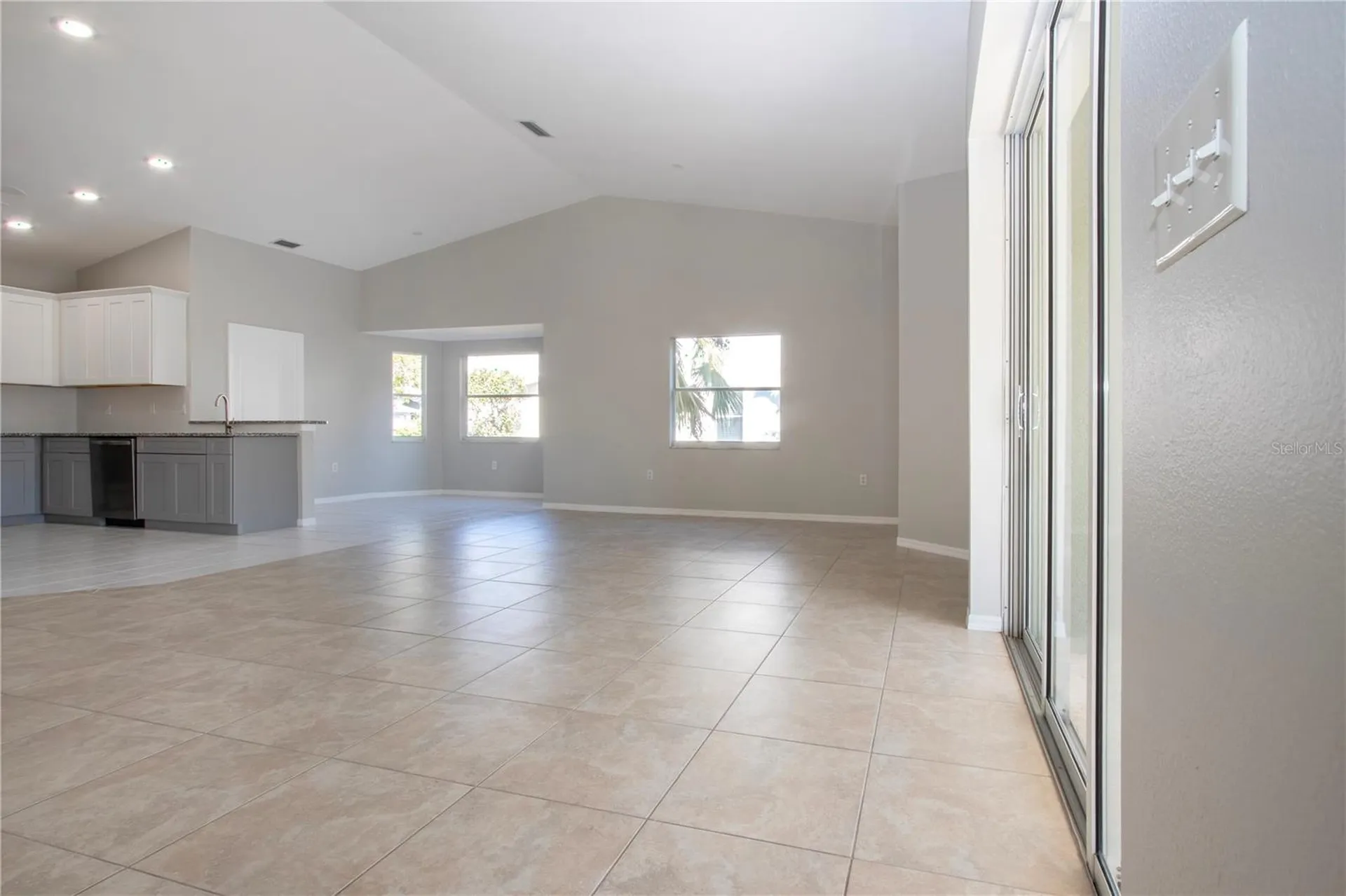 9590 Knightsbridge Circle Sarasota FL 34238