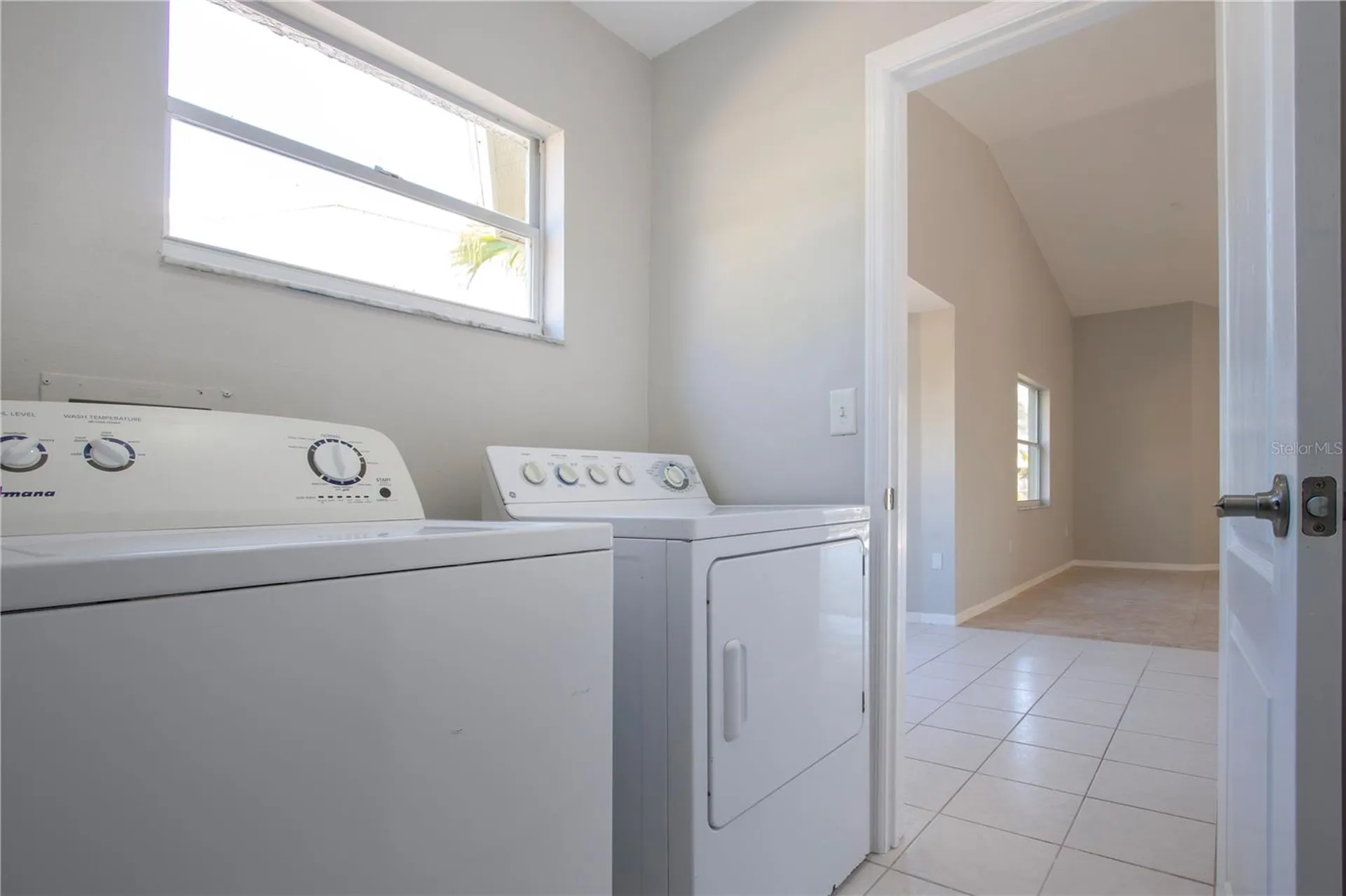 9590 Knightsbridge Circle Sarasota FL 34238
