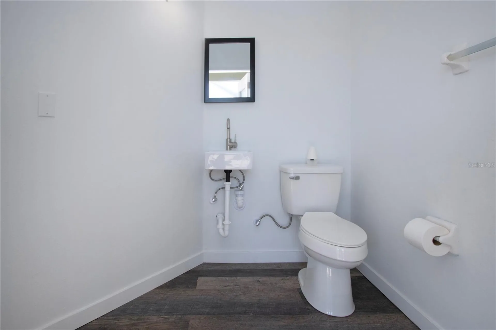 9590 Knightsbridge Circle Sarasota FL 34238