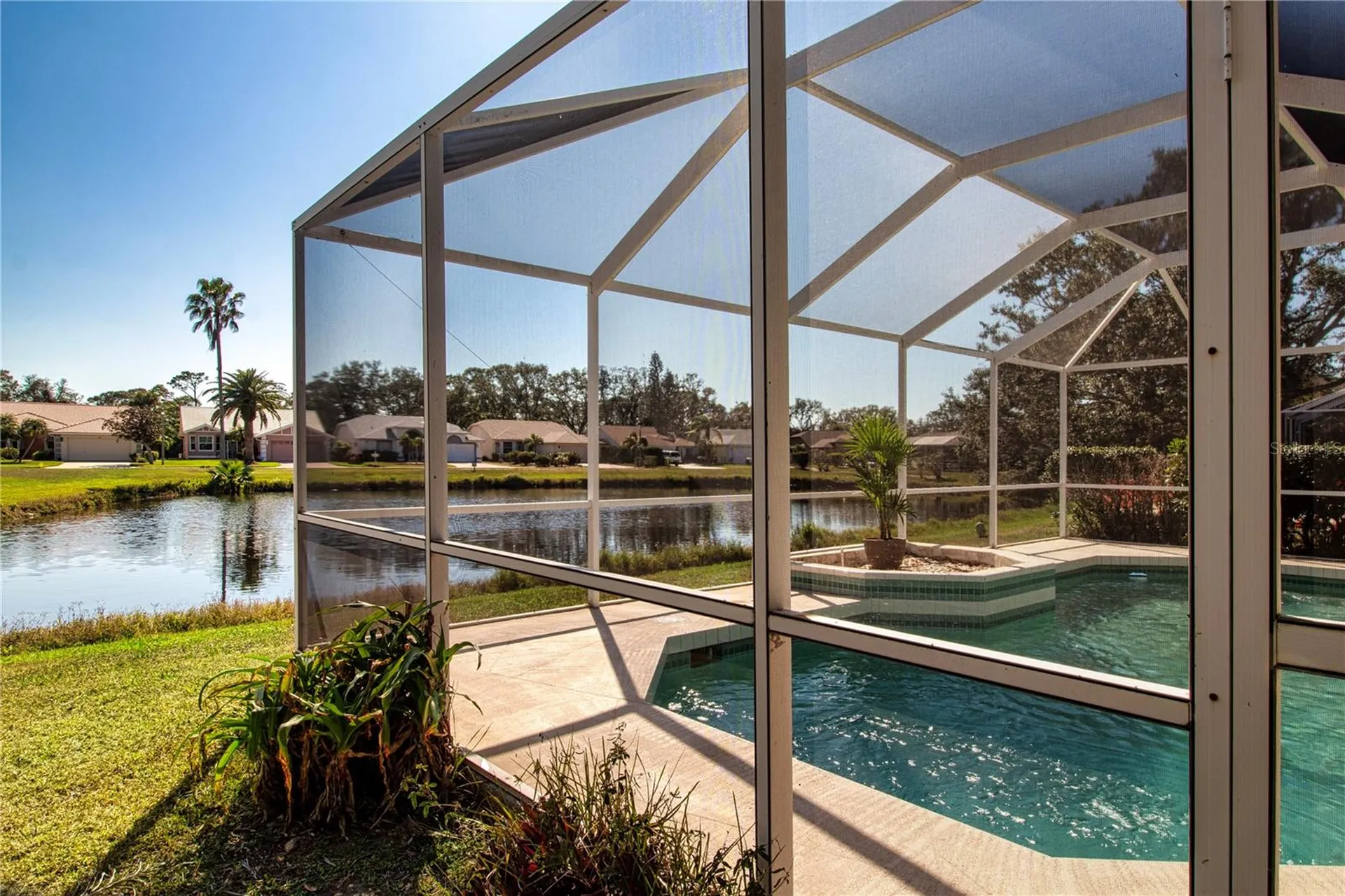 9590 Knightsbridge Circle Sarasota FL 34238