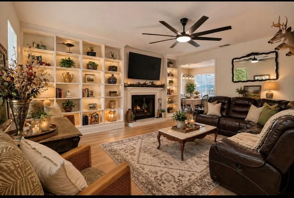 250 N Walker Street Oakland FL 34760