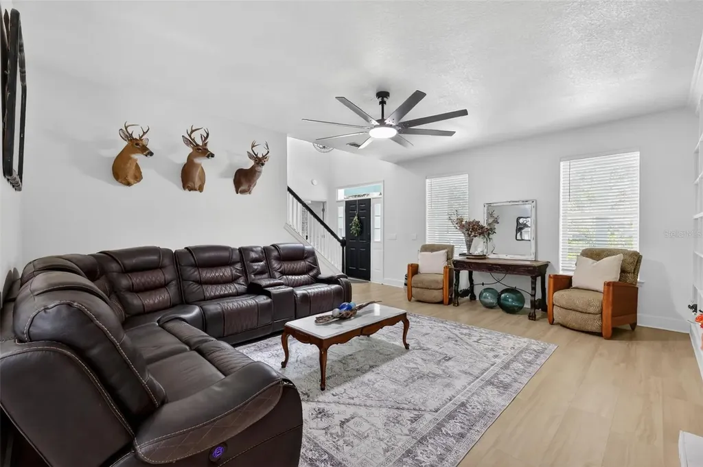 250 N Walker Street Oakland FL 34760