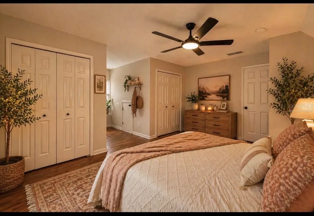 250 N Walker Street Oakland FL 34760