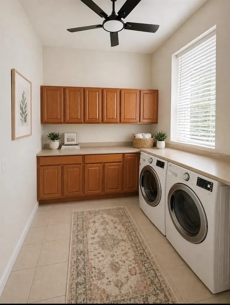 250 N Walker Street Oakland FL 34760